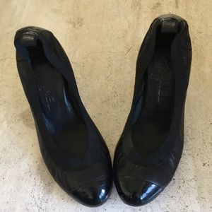 Comfortable elastic heels